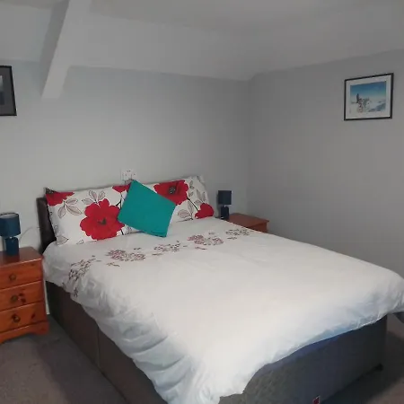 Dolphins Backpackers Hostal Tintagel