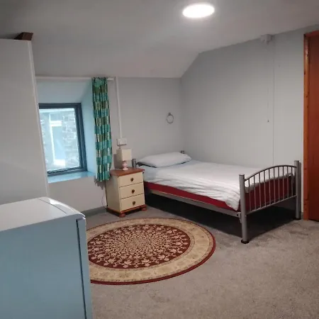 Dolphins Backpackers Hostal Tintagel